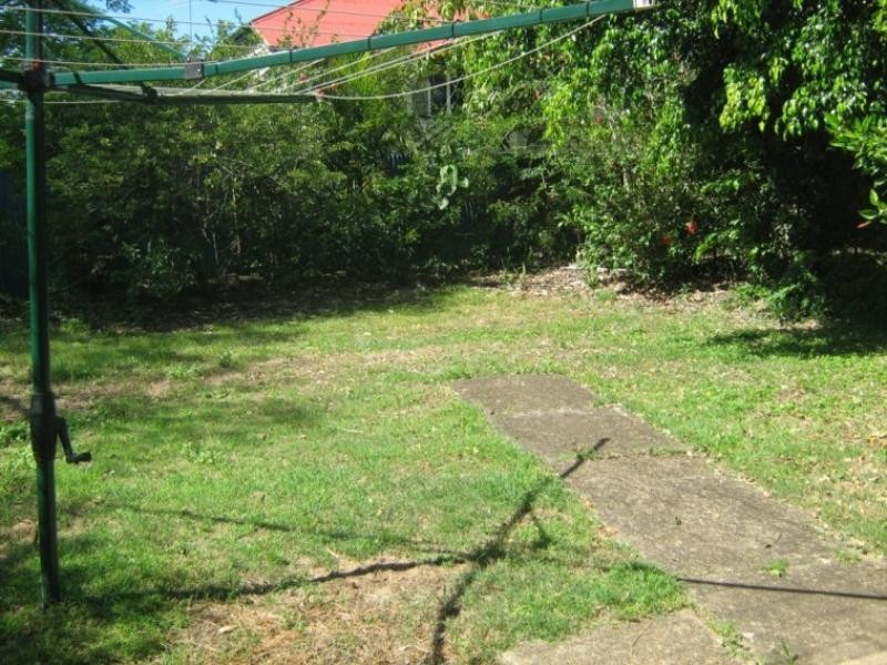 9a Park Street, Ipswich QLD 4305