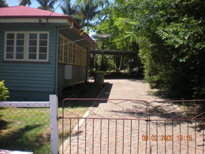 15 Hayes Street, Raceview QLD 4305