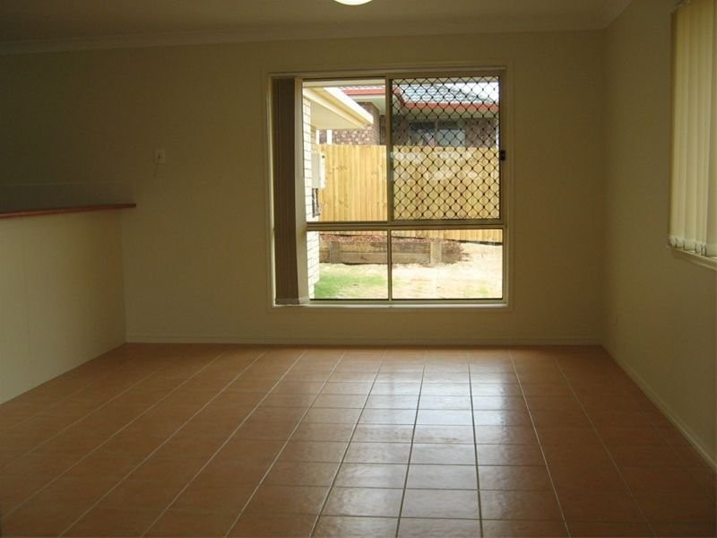 3 Nicole Place, Yamanto QLD 4305