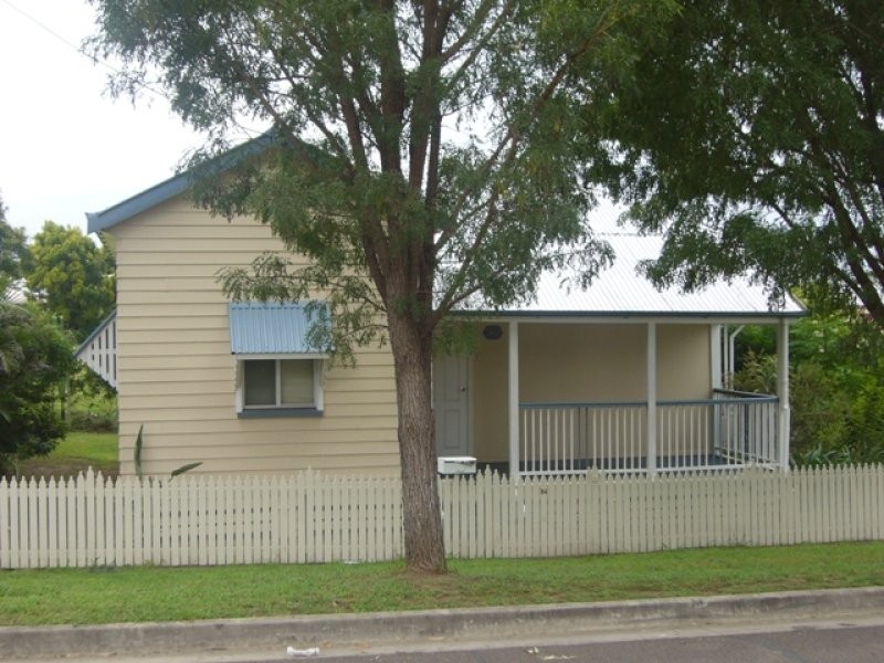 34 Lowry Street, North Ipswich QLD 4305