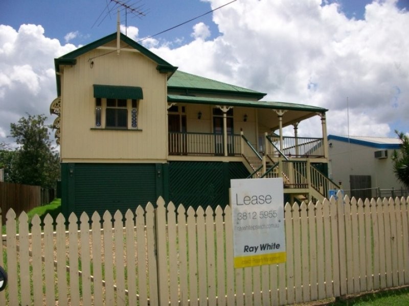 7 Queen Street, Walloon QLD 4306