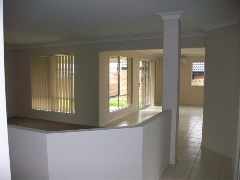 2 Dornoch Crescent, Raceview QLD 4305