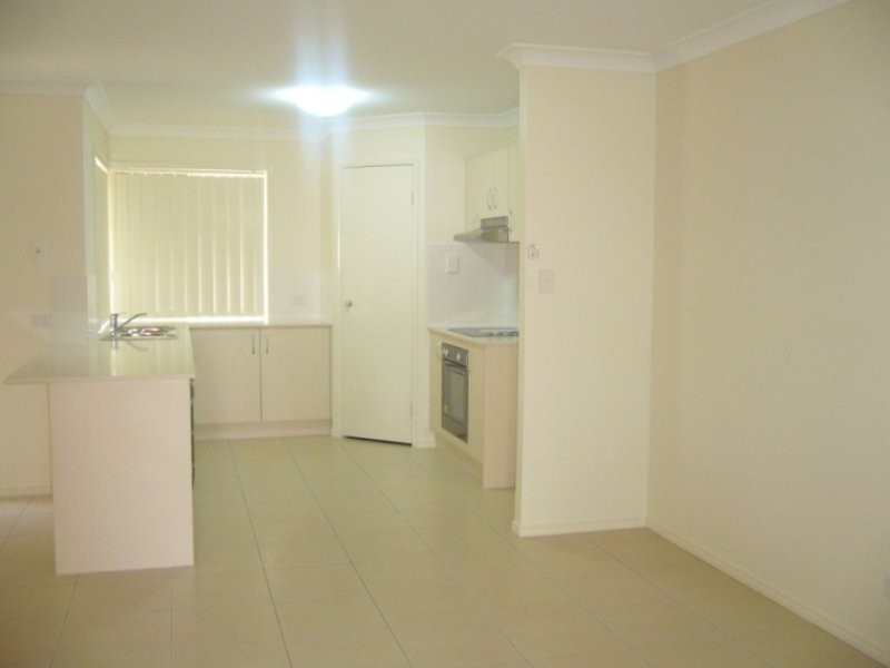 4 Alexander Close, Redbank Plains QLD 4301