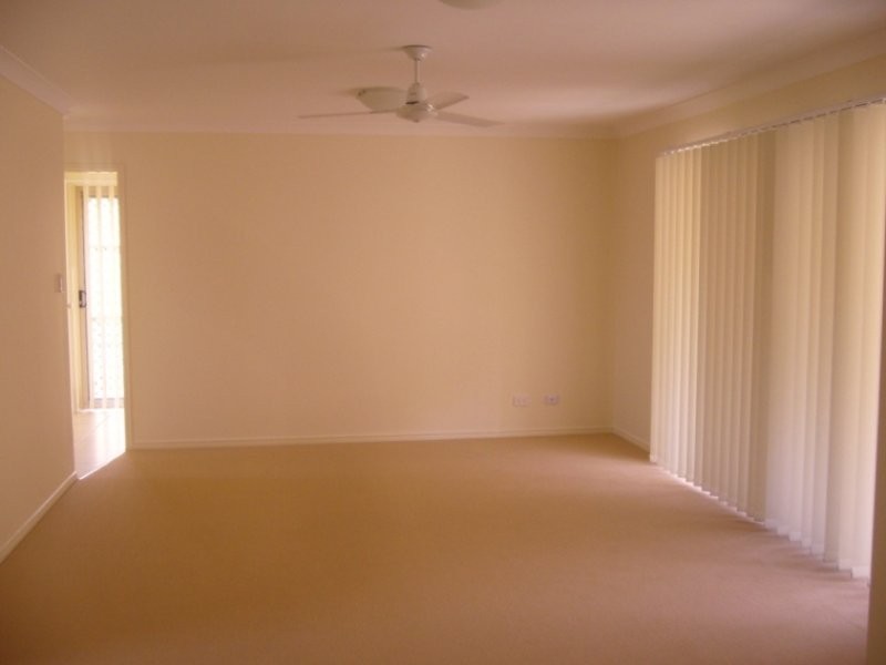 4 Alexander Close, Redbank Plains QLD 4301