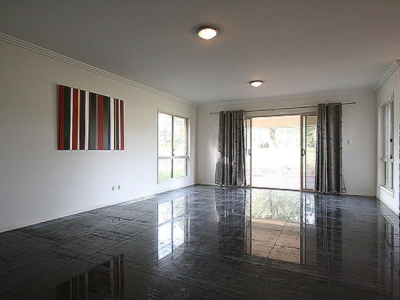 , 1 Chestnut Drive, Pine Mountain QLD 4306
