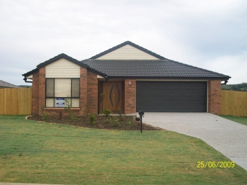 11 Bray Street, Lowood QLD 4311