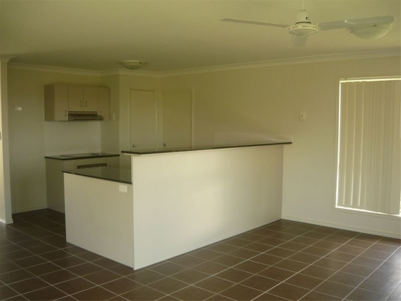 18 Acacia Close, Raceview QLD 4305