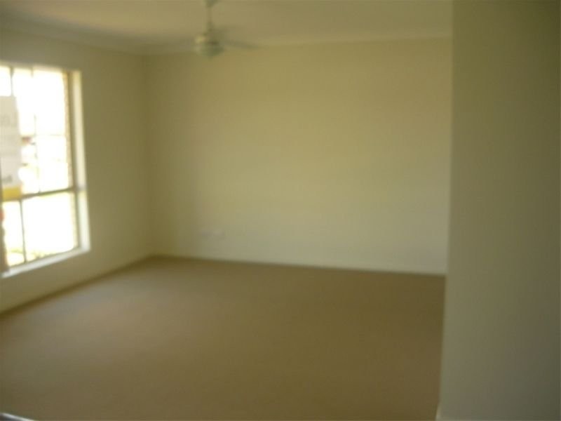 18 Acacia Close, Raceview QLD 4305