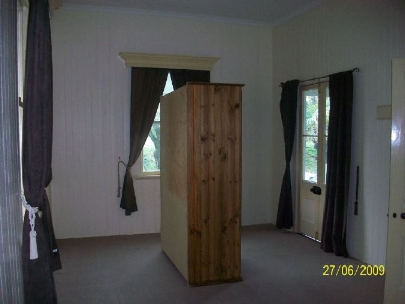 2 Mary Street, Ipswich QLD 4305