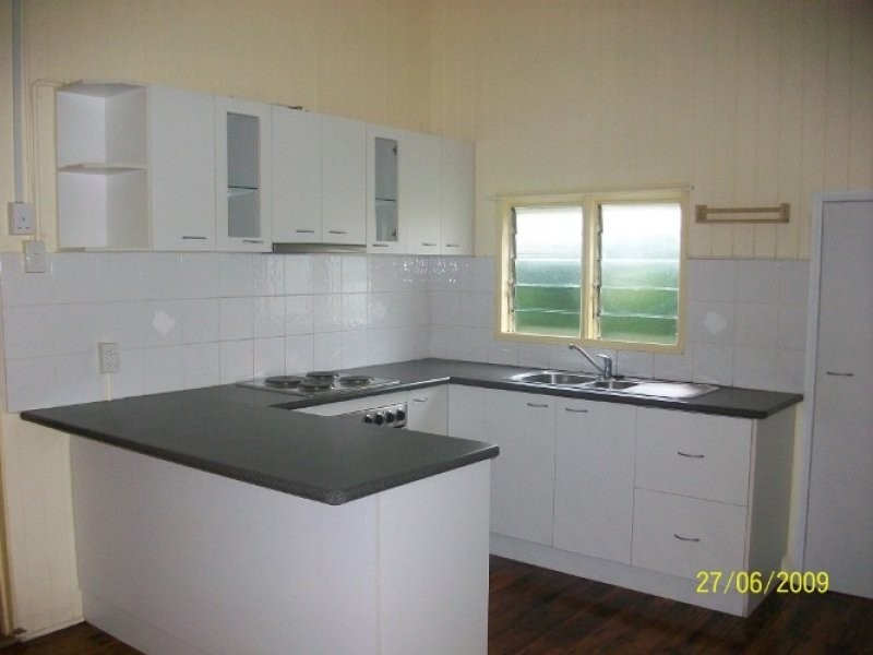 2 Mary Street, Ipswich QLD 4305