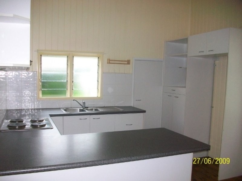 2 Mary Street, Ipswich QLD 4305