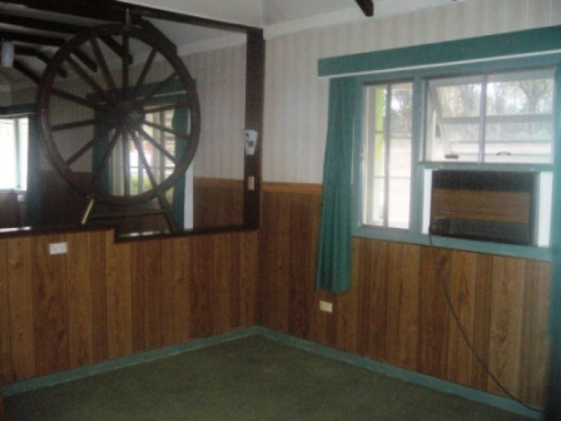 106 Barclay Street, Bundamba QLD 4304