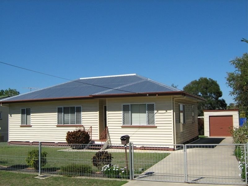 20 Thurso Street, North Booval QLD 4304