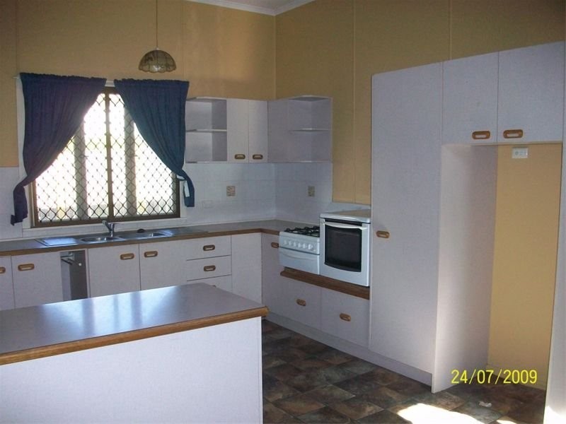 21 Warwick Road, Ipswich QLD 4305