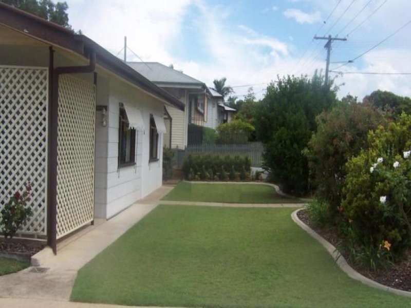 8 Theodore Street, Brassall QLD 4305