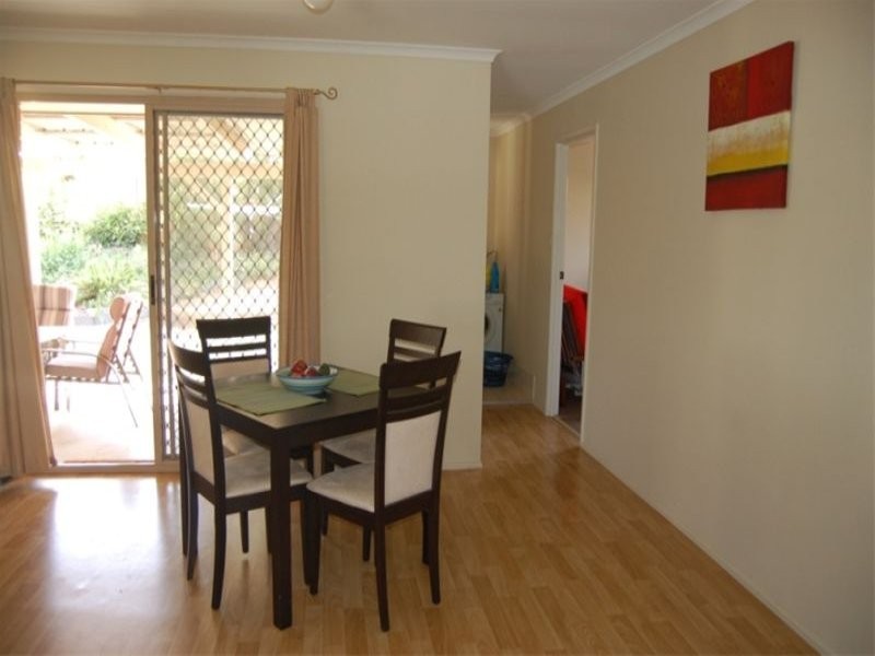 8 Cocos Place, Raceview QLD 4305