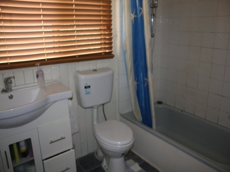 142 Cascade Street, Raceview QLD 4305