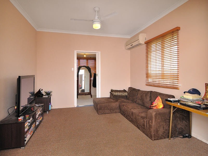 71a Darling Street East, Sadliers Crossing QLD 4305