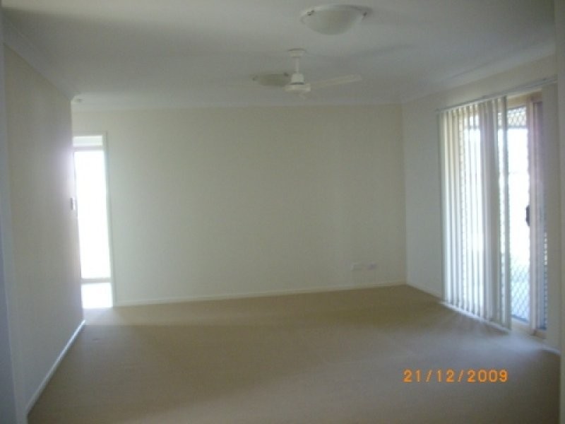 11 Varley Street, Lowood QLD 4311