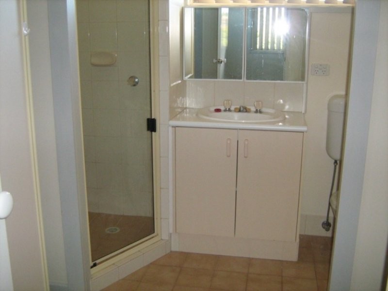 185 Raceview Street, Raceview QLD 4305