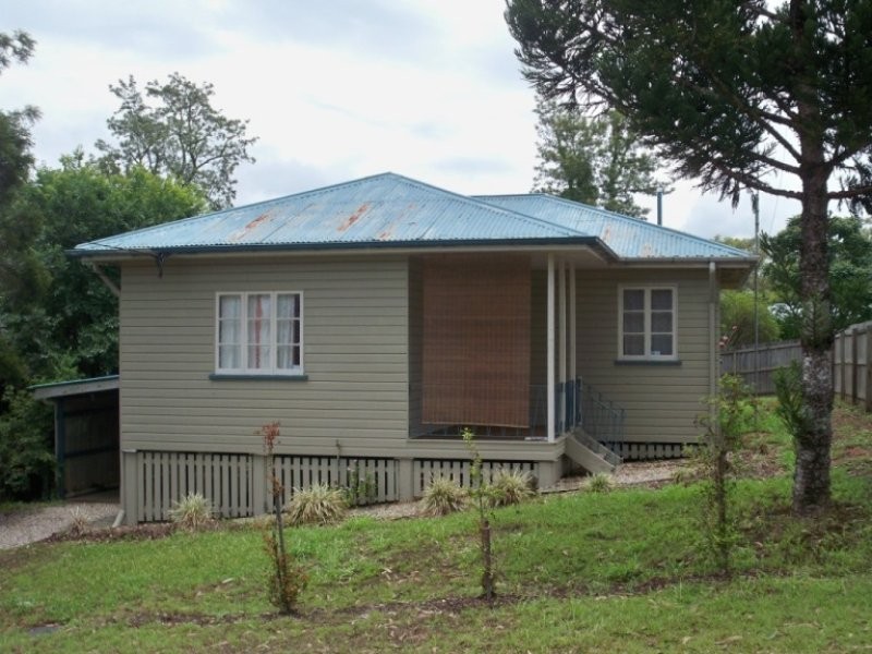 6 Phie Street, Tivoli QLD 4305