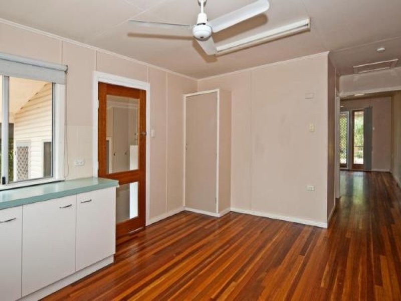 9 Bremer Parade, Basin Pocket QLD 4305