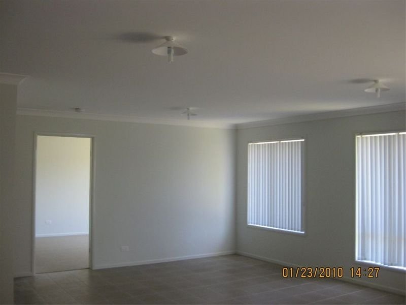 38 Eric Drive, Blackstone QLD 4304