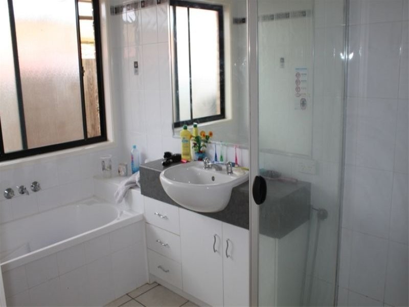 11 Des Arts Place, Wulkuraka QLD 4305