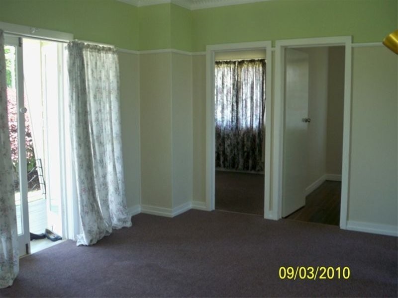 20 Dorothy Street, Silkstone QLD 4304