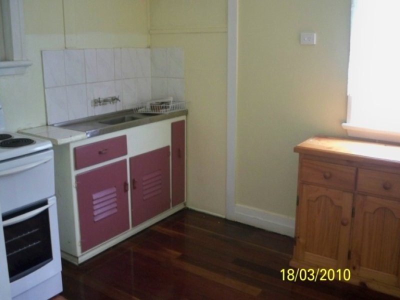 31 Lindsay Street, Bundamba QLD 4304