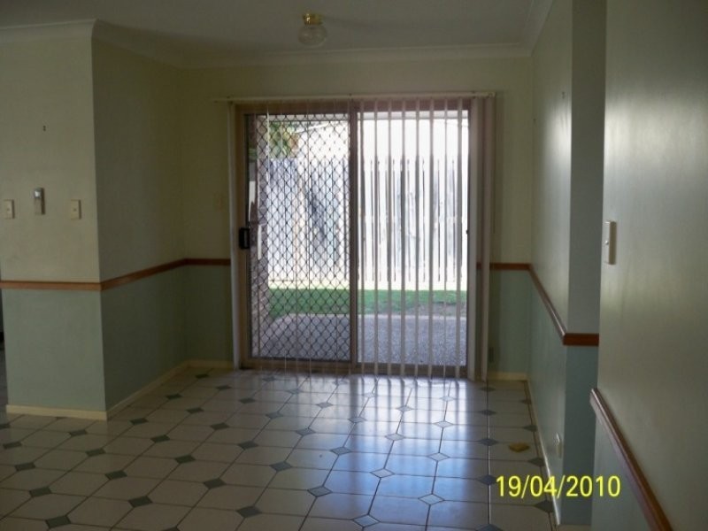 8 Rockman Drive, Raceview QLD 4305