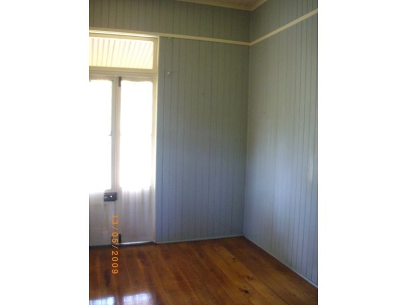27 North Street, North Ipswich QLD 4305