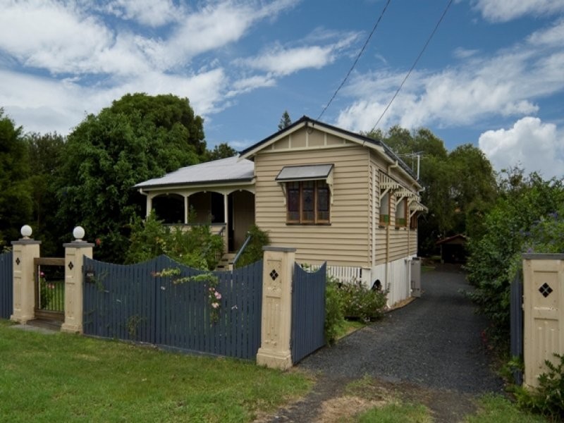 53 Frederick Street, Newtown QLD 4305