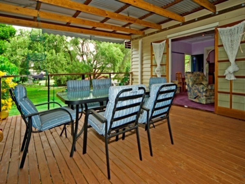 53 Frederick Street, Newtown QLD 4305