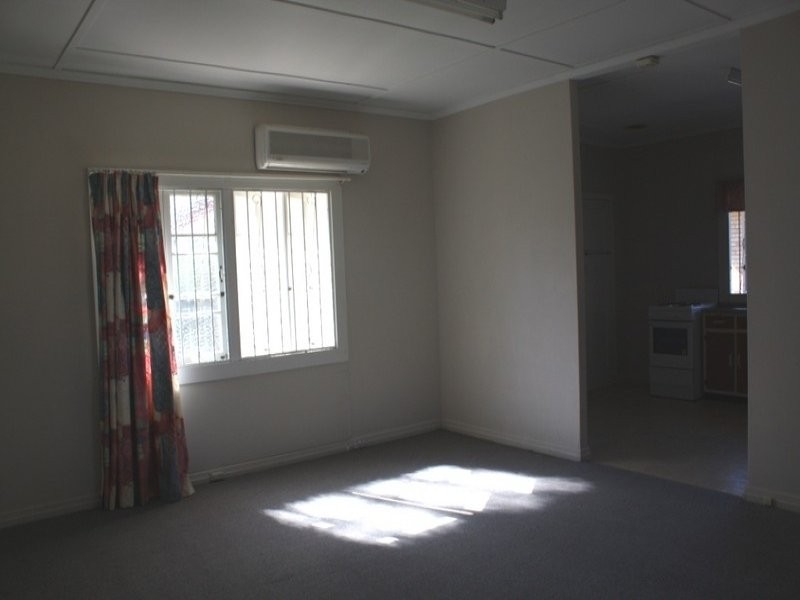 11 Sherlock Street, Brassall QLD 4305