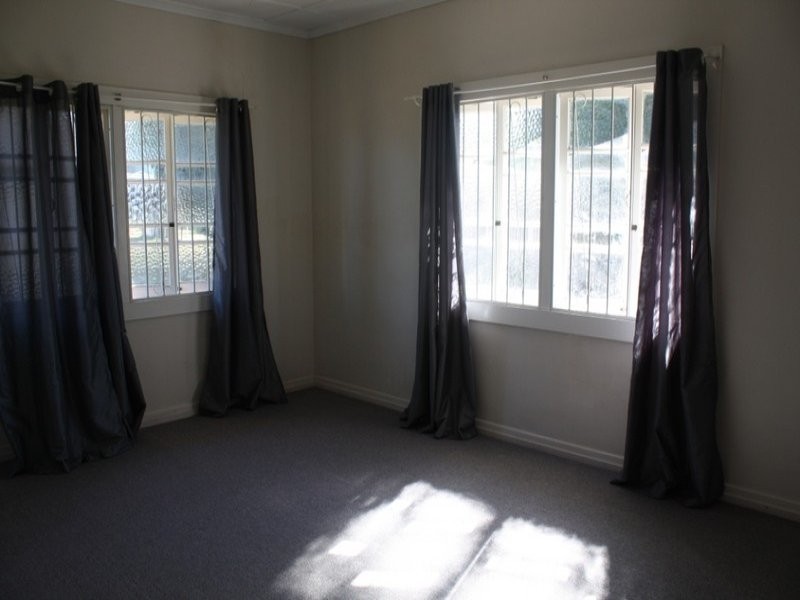 11 Sherlock Street, Brassall QLD 4305