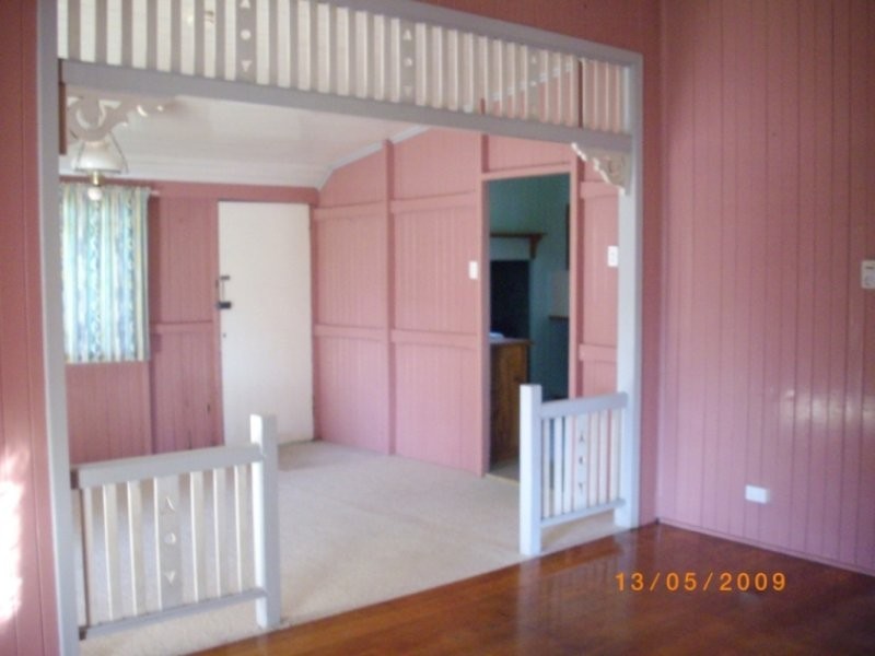 27 North Street, North Ipswich QLD 4305
