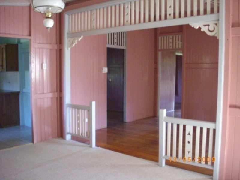 27 North Street, North Ipswich QLD 4305