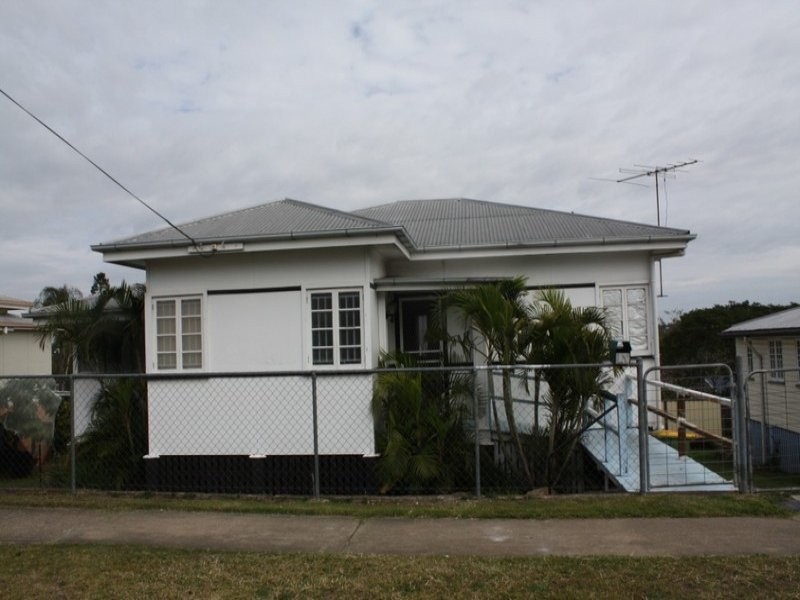 68 Downs Street, North Ipswich QLD 4305