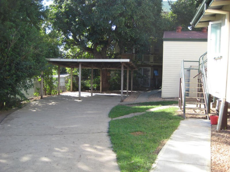 6 Milford Street, Ipswich QLD 4305