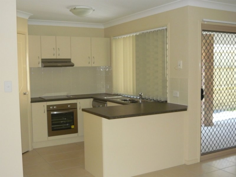5 Jene Court, Flinders View QLD 4305