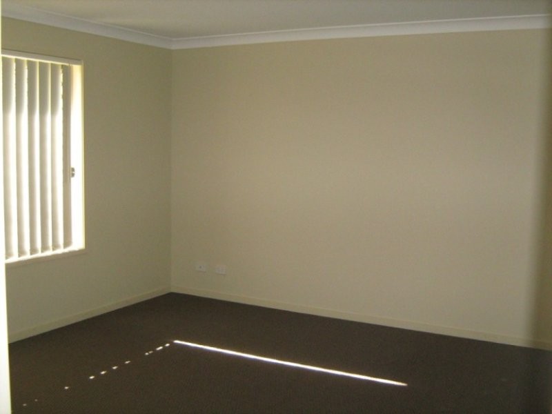 18 Burswood Close, Wulkuraka QLD 4305