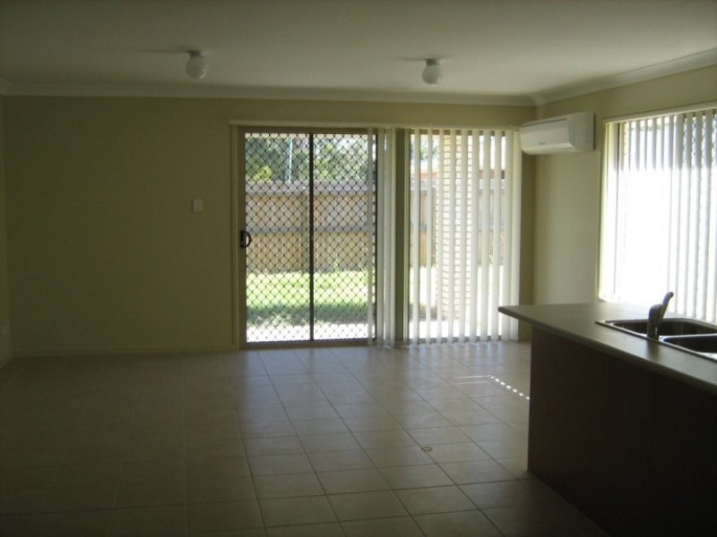 18 Burswood Close, Wulkuraka QLD 4305