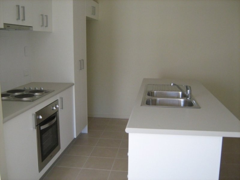 18 Burswood Close, Wulkuraka QLD 4305