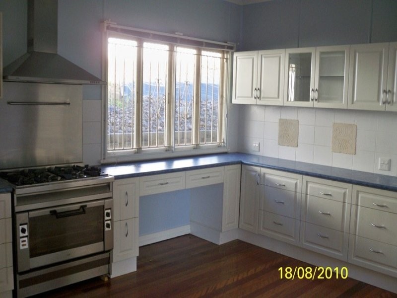 28 Clay Street, Ipswich QLD 4305