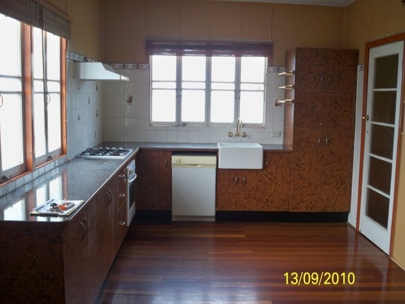 19 Hill Street, North Ipswich QLD 4305