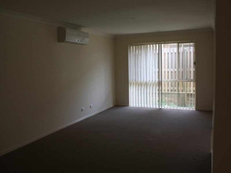 33 Moonlight Drive, Brassall QLD 4305