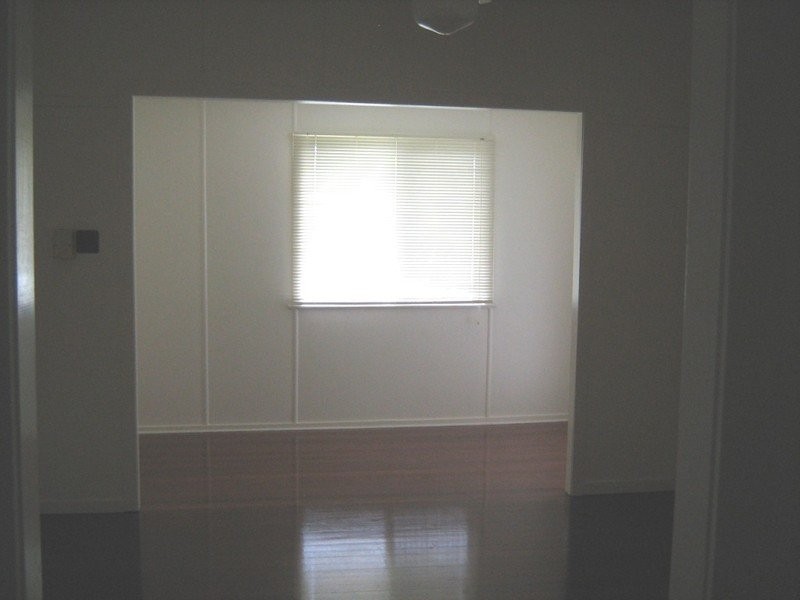 38 Idolwood Street, Eastern Heights QLD 4305