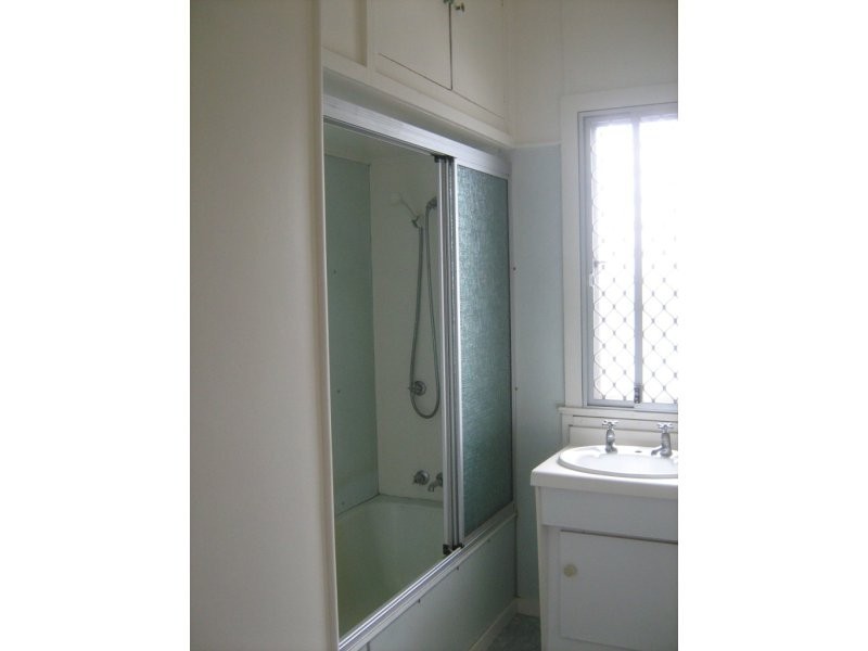 38 Idolwood Street, Eastern Heights QLD 4305