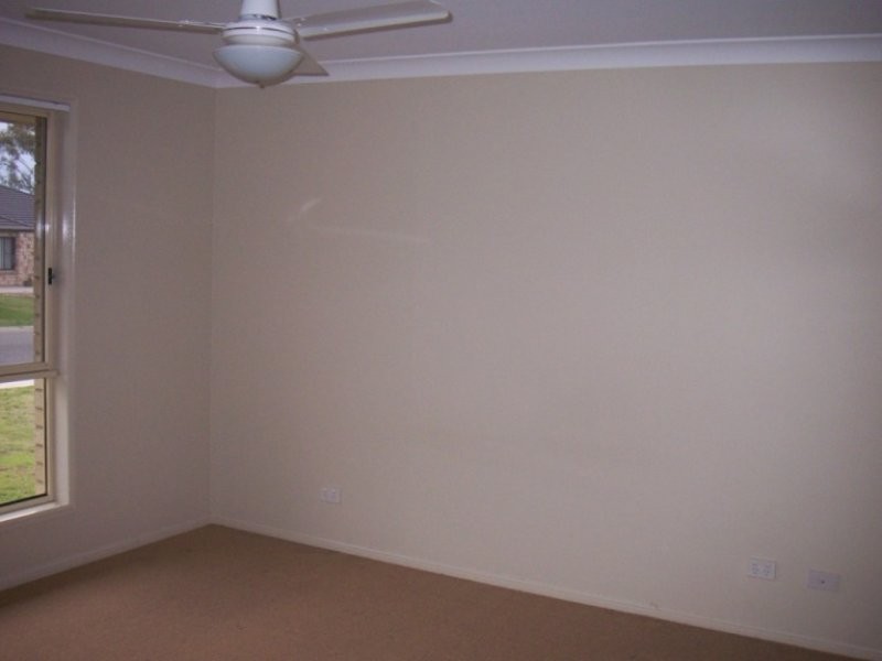 28 Banksia Drive, Raceview QLD 4305